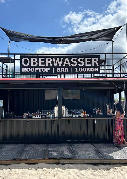 Korny Island Damp - Rooftop Bar Lounge Eventlocation an der Ostsee für Beach Partys und Firmen-Events